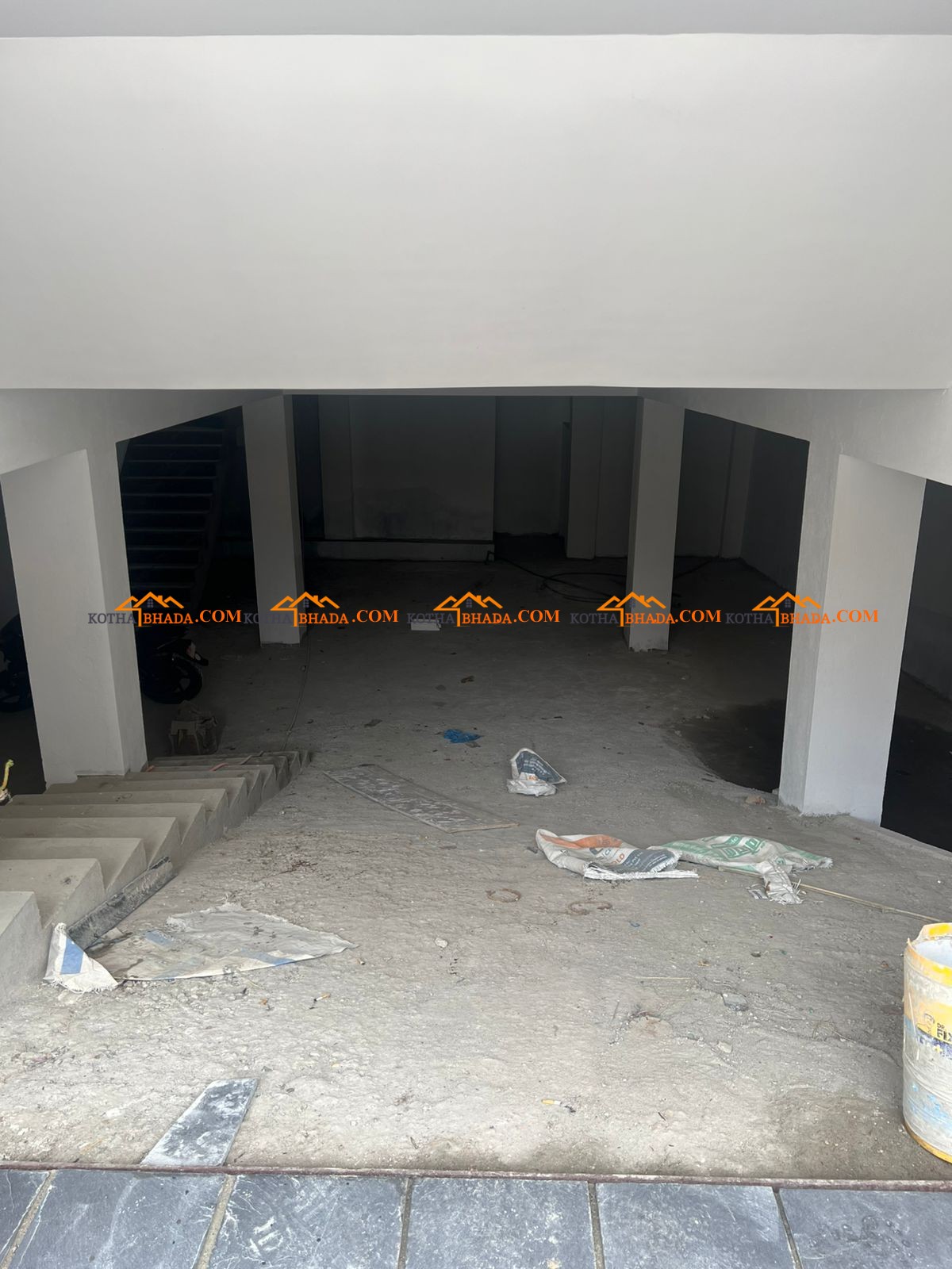 Office space available for rent (TOTAL 4 FLATS EACH DIFFERENT PRICE 40K to 1 lakh)